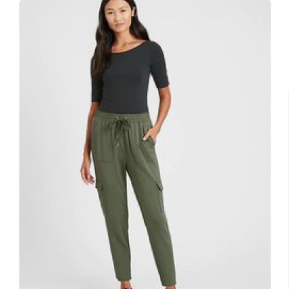 Banana Republic Cargo Jogger Pant